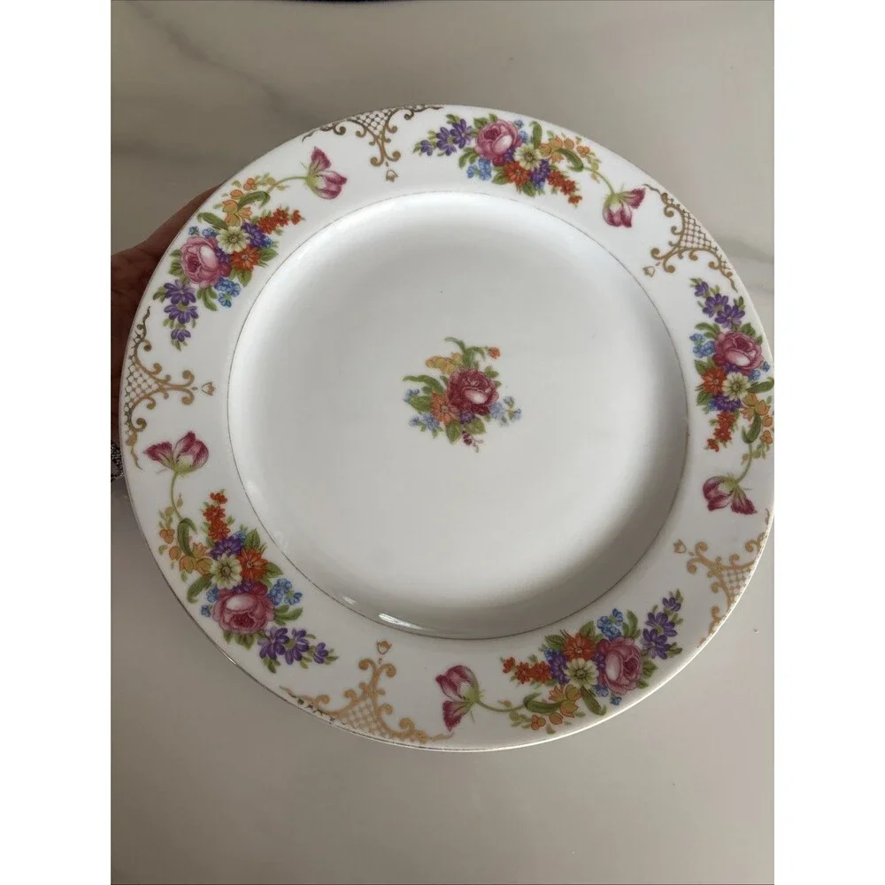 Vintage Renwick Japan Fine China Floral Dinner Plate RNW8 Gold Lattice Trim